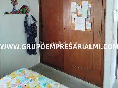Apartamento en venta en La Floresta, Medellín · foto 7 de 20