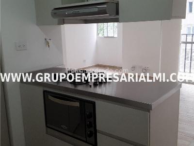 Apartamento de 3 alcobas en venta en Maria Auxiliadora, Sabaneta, 55 m² · foto 4 de 20