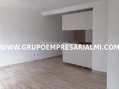 Apartamento de 3 alcobas en venta en Maria Auxiliadora, Sabaneta, 55 m² · foto 6 de 20