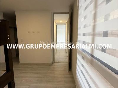 Apartamento de 3 alcobas en venta en Florida Nueva, Medellín, 75 m² · foto 6 de 20