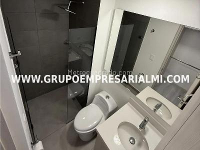 Apartamento de 3 alcobas en venta en Florida Nueva, Medellín, 75 m² · foto 12 de 20