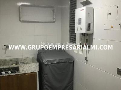 Apartamento de 2 alcobas en venta en Las Lomitas, Sabaneta, 104 m² · foto 17 de 20