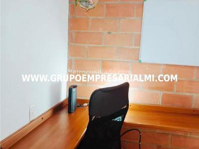 Apartaestudio en arriendo en Lalinde, Medellín, 50 m² · foto 13 de 20