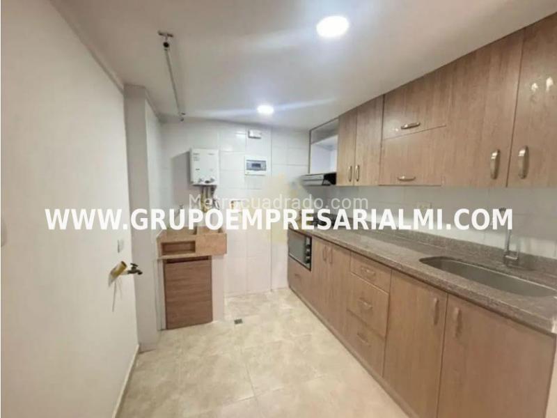Cozy 3BR Apartment in Robledo - 2