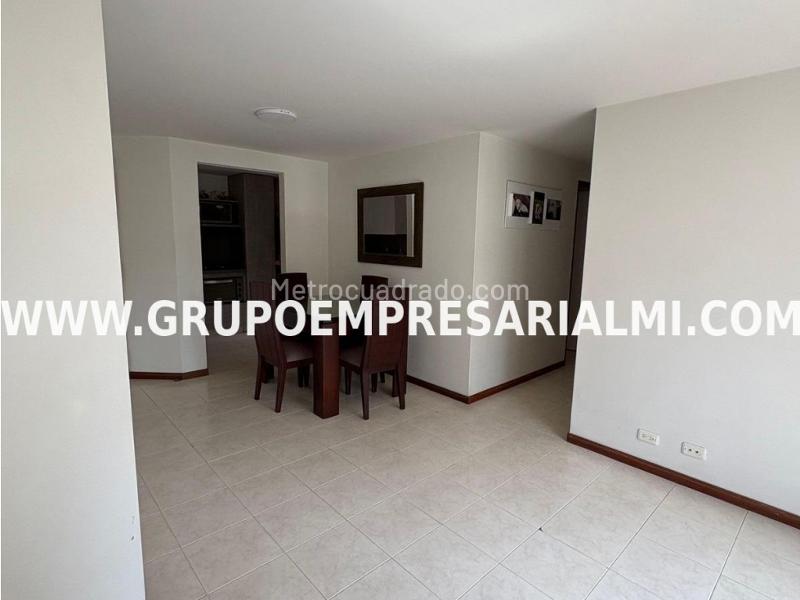Apartamento Hermoso de 3 Alcobas en Belén con Terraza