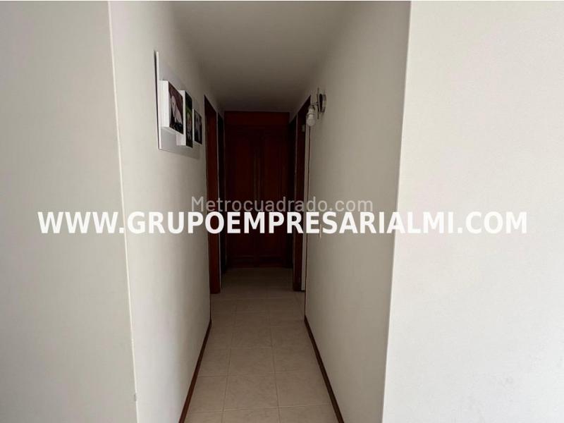 Apartamento Hermoso de 3 Alcobas en Belén con Terraza - 9