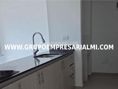 Apartamento de 3 alcobas en venta en Tres Esquinas, Sabaneta, 84 m² · foto 12 de 20