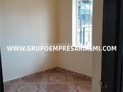 Casa de 4 alcobas en venta en Doce De Octubre, Medellín, 120 m² · foto 12 de 20