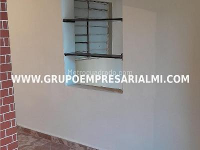Casa de 4 alcobas en venta en Doce De Octubre, Medellín, 120 m² · foto 17 de 20