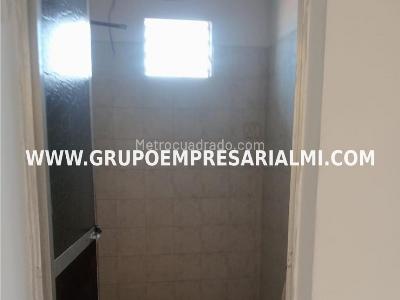 Casa de 3 alcobas en venta en Robledo, Medellín, 73 m² · foto 4 de 20