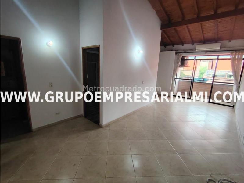 3BR Apartment in La Floresta - 2