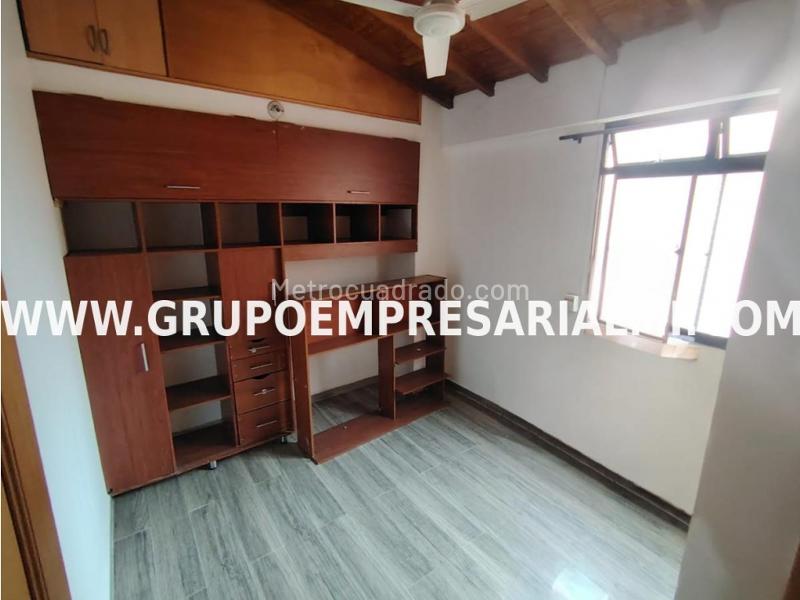 3BR Apartment in La Floresta - 8