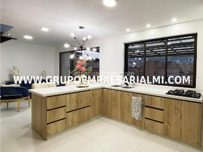 Apartamento de 4 alcobas en venta en Niquia, Bello, 300 m² · foto 2 de 20