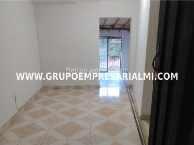 Casa de 3 alcobas en venta en Buenos Aires, Medellín, 70 m² · foto 2 de 20