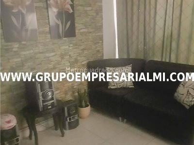 Casa de 3 alcobas en venta en La Paz, Envigado, 78 m² · foto 16 de 20