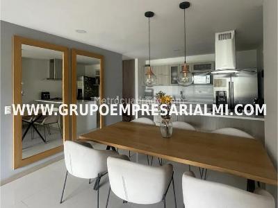 Apartamento de 3 alcobas en venta en Niquia, Bello, 89 m² · foto 2 de 20