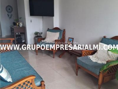 Apartamento en venta en Laureles, Medellín · foto 3 de 20