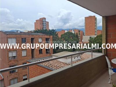 Apartamento en venta en Laureles, Medellín · foto 12 de 20