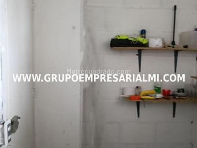 Apartamento de 2 alcobas en venta en Las Lomitas, Sabaneta, 64 m² · foto 14 de 20