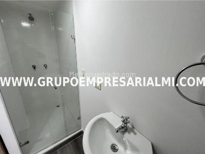 Apartamento de 2 alcobas en venta en Las Lomitas, Sabaneta, 64 m² · foto 18 de 20