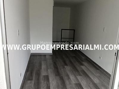 Apartamento de 2 alcobas en venta en Las Lomitas, Sabaneta, 64 m² · foto 8 de 20