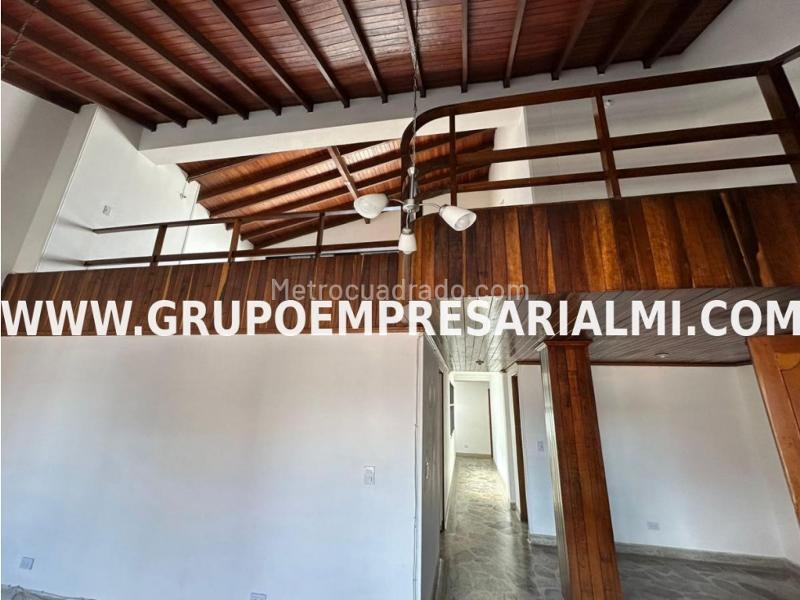 3BR Duplex Apartment for Rent in Suramericana, Medellín - 3
