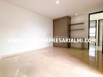 Apartamento de 3 alcobas en venta en Castropol, Medellín, 170 m² · foto 19 de 20