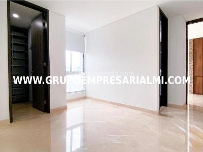 Apartamento de 3 alcobas en venta en Castropol, Medellín, 170 m² · foto 20 de 20