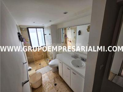 Apartamento en venta en El Poblado, Medellín · foto 18 de 20