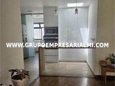 Apartamento de 3 alcobas en venta en Laureles, Medellín, 113 m² · foto 13 de 20