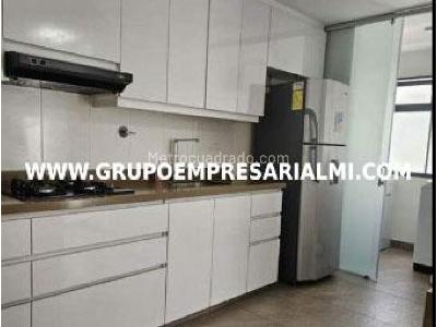 Apartamento de 3 alcobas en venta en Laureles, Medellín, 113 m² · foto 15 de 20