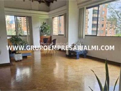 Apartamento de 3 alcobas en venta en Laureles, Medellín, 113 m² · foto 5 de 20