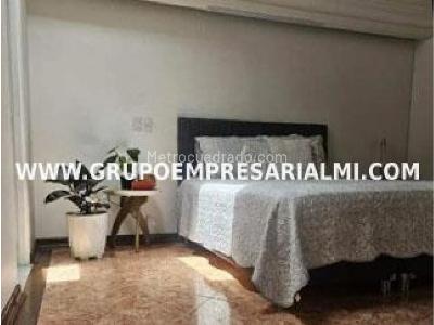 Apartamento de 3 alcobas en venta en Laureles, Medellín, 113 m² · foto 8 de 20