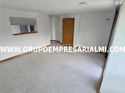 Apartamento de 2 alcobas en arriendo en Patio Bonito, Medellín, 80 m² · foto 15 de 20