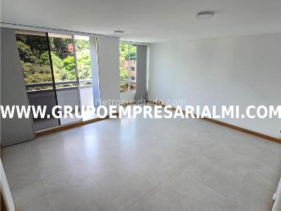 Apartamento de 2 alcobas en arriendo en Patio Bonito, Medellín, 80 m² · foto 18 de 20
