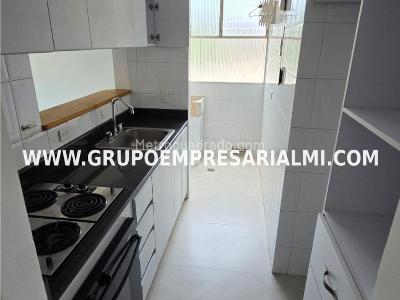 Apartamento de 2 alcobas en arriendo en Patio Bonito, Medellín, 80 m² · foto 3 de 20