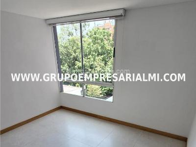 Apartamento de 2 alcobas en arriendo en Patio Bonito, Medellín, 80 m² · foto 7 de 20