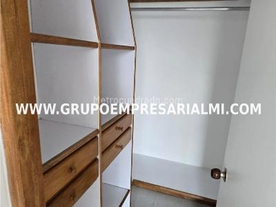 Apartamento de 2 alcobas en arriendo en Patio Bonito, Medellín, 80 m² · foto 9 de 20