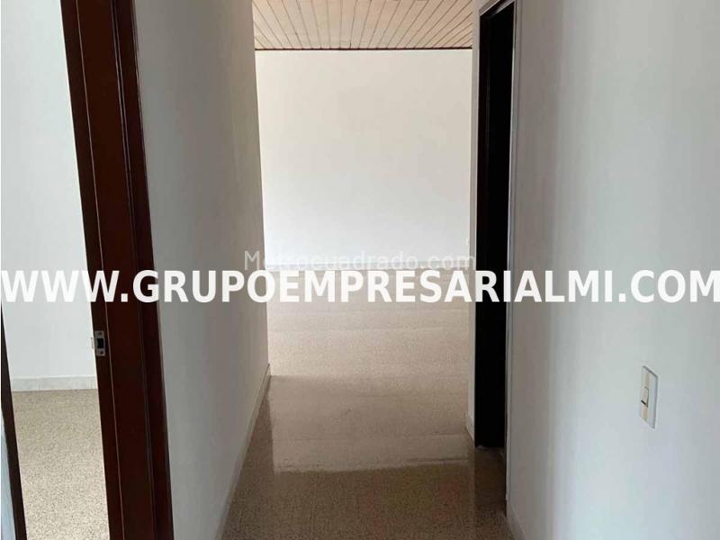 Apartamento en Arriendo en Santa Lucía con 3 Alcobas - 6