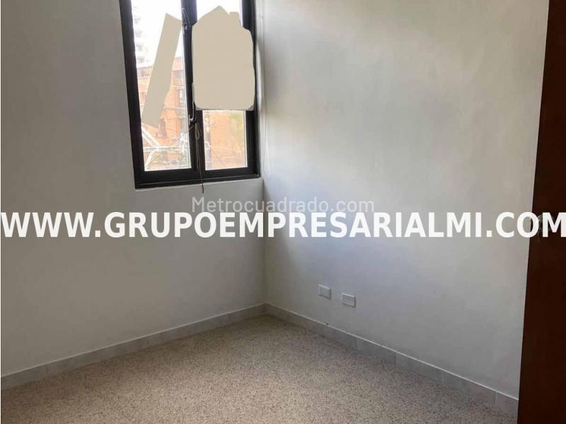 Apartamento en Arriendo en Santa Lucía con 3 Alcobas - 8