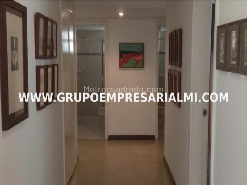 Beautiful 4BR Apartment in Suramericana - 7