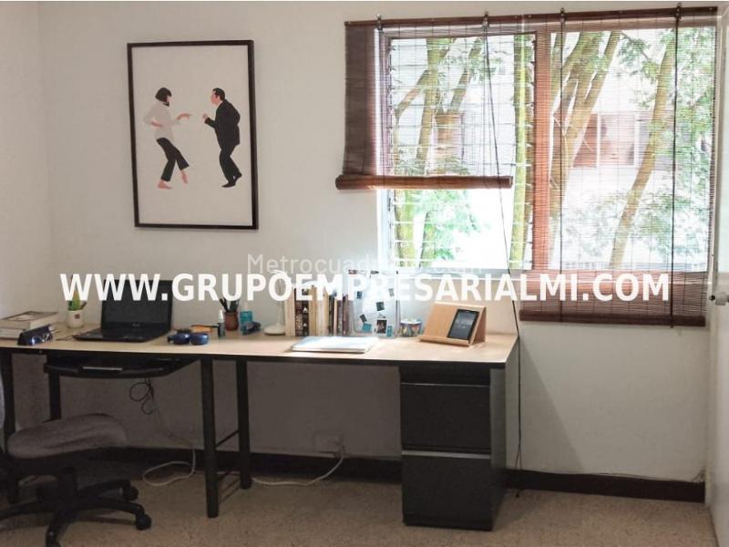 Beautiful 4BR Apartment in Suramericana - 8