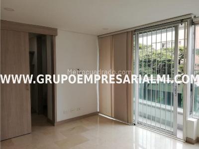 Apartamento en venta en Laureles, Medellín · foto 8 de 20
