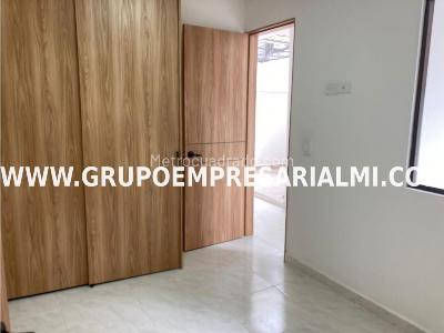 Apartamento de 3 alcobas en venta en Los Naranjos, Envigado, 90 m² · foto 9 de 20