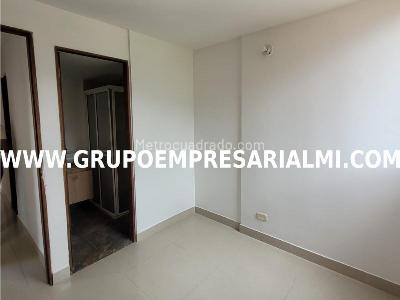 Apartamento de 3 alcobas en venta en Buenos Aires, Medellín, 54 m² · foto 15 de 20