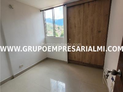 Apartamento de 3 alcobas en venta en Buenos Aires, Medellín, 54 m² · foto 7 de 20