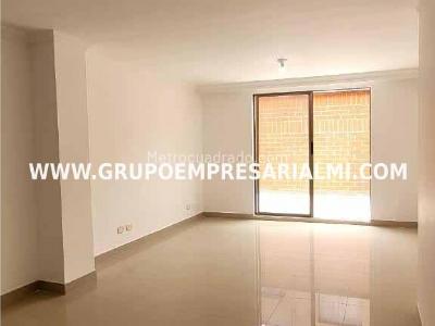 Apartamento de 3 alcobas en venta en Las Antillas, Envigado, 110 m² · foto 3 de 20