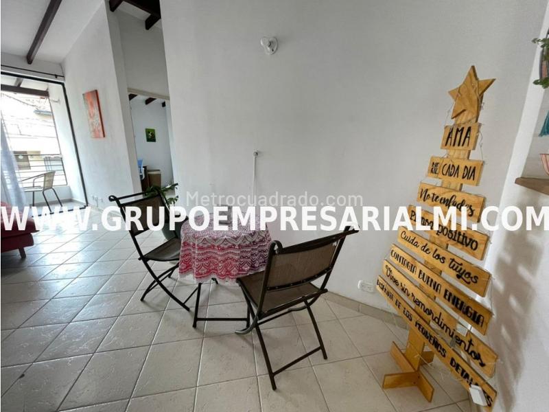 Casa Amoblada de 2 Alcobas en Laureles - 5