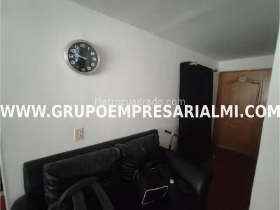 Apartamento en venta en La Milagrosa, Medellín · foto 5 de 20