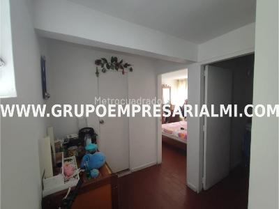 Apartamento en venta en La Milagrosa, Medellín · foto 7 de 20